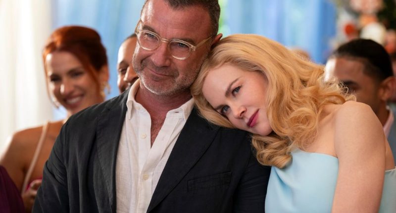 Svatba roku / Perfect couple / Netflix